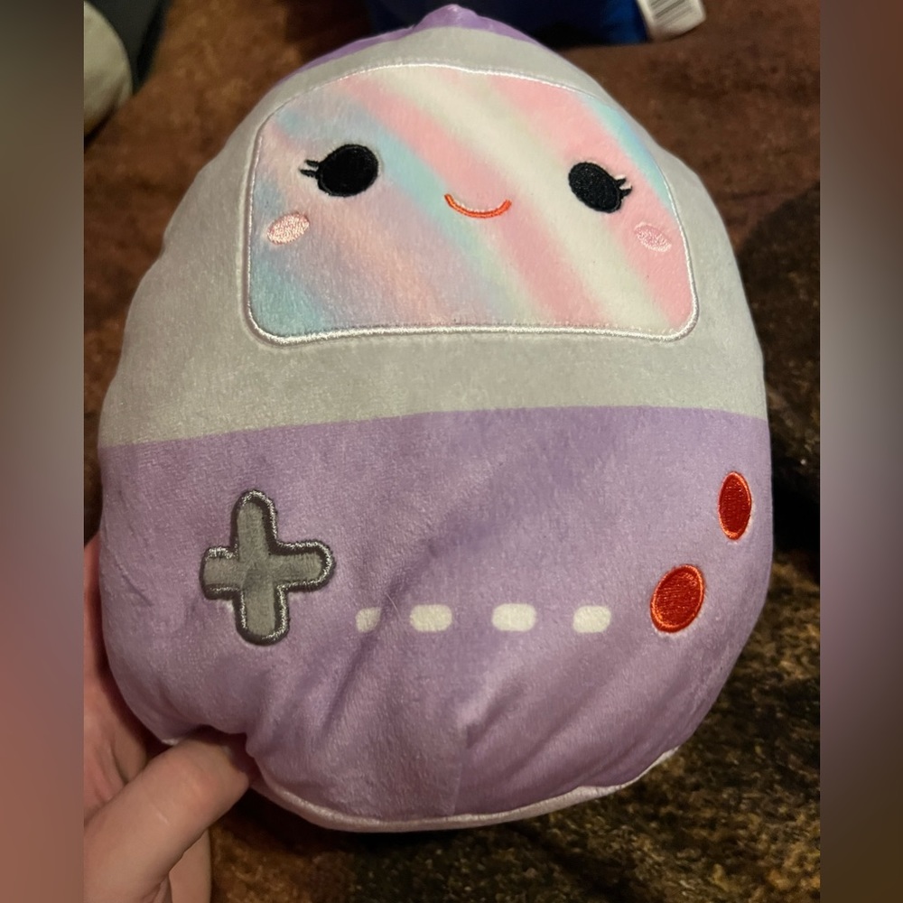 gaila the game boy squishmallow